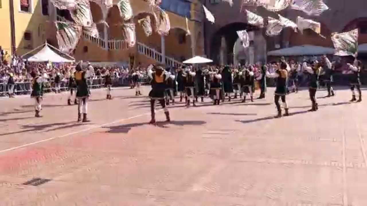 Gruppo Sbandieratori e Musici Rione Lama - Grande Squadra e Musici Ferrara 2015