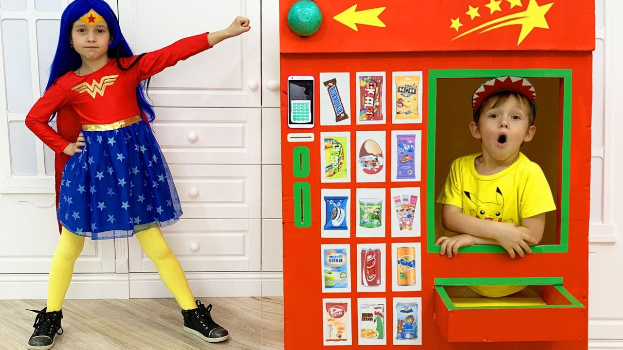 Sofia superheroes vending machine Kids Toy Story