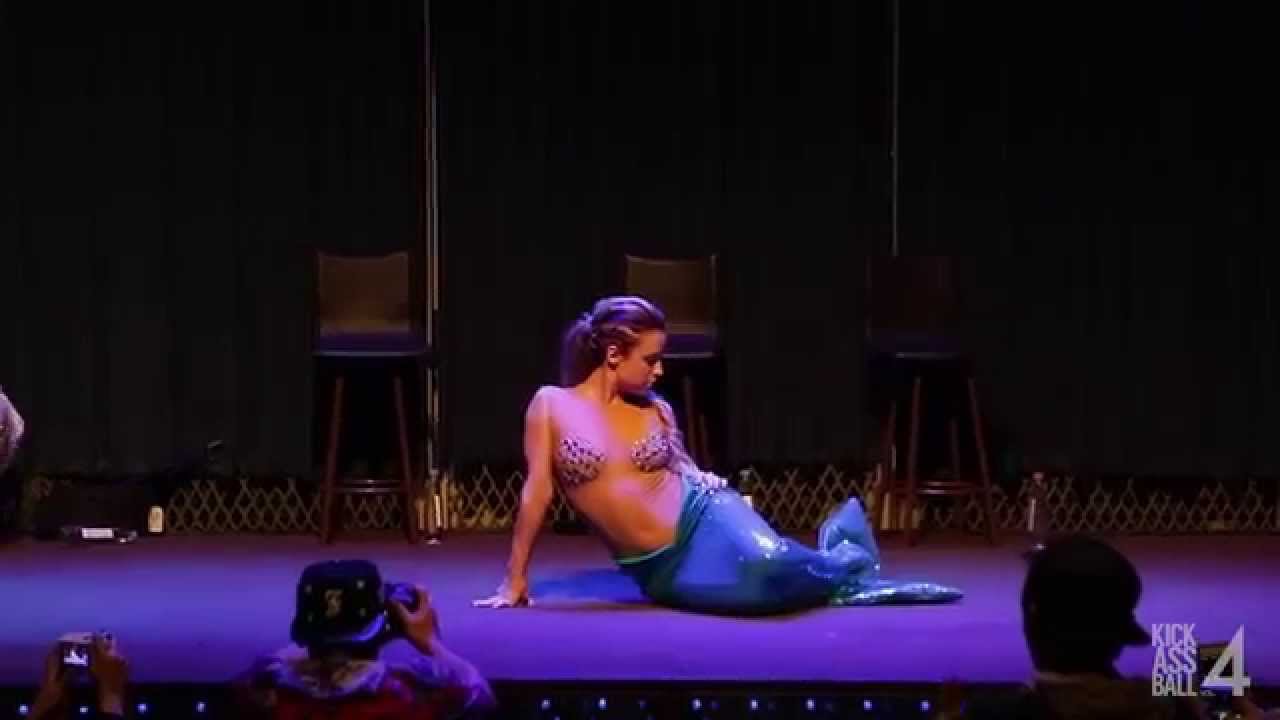 Kick Ass Ball Vol 4 Elena Ninja Judge performance