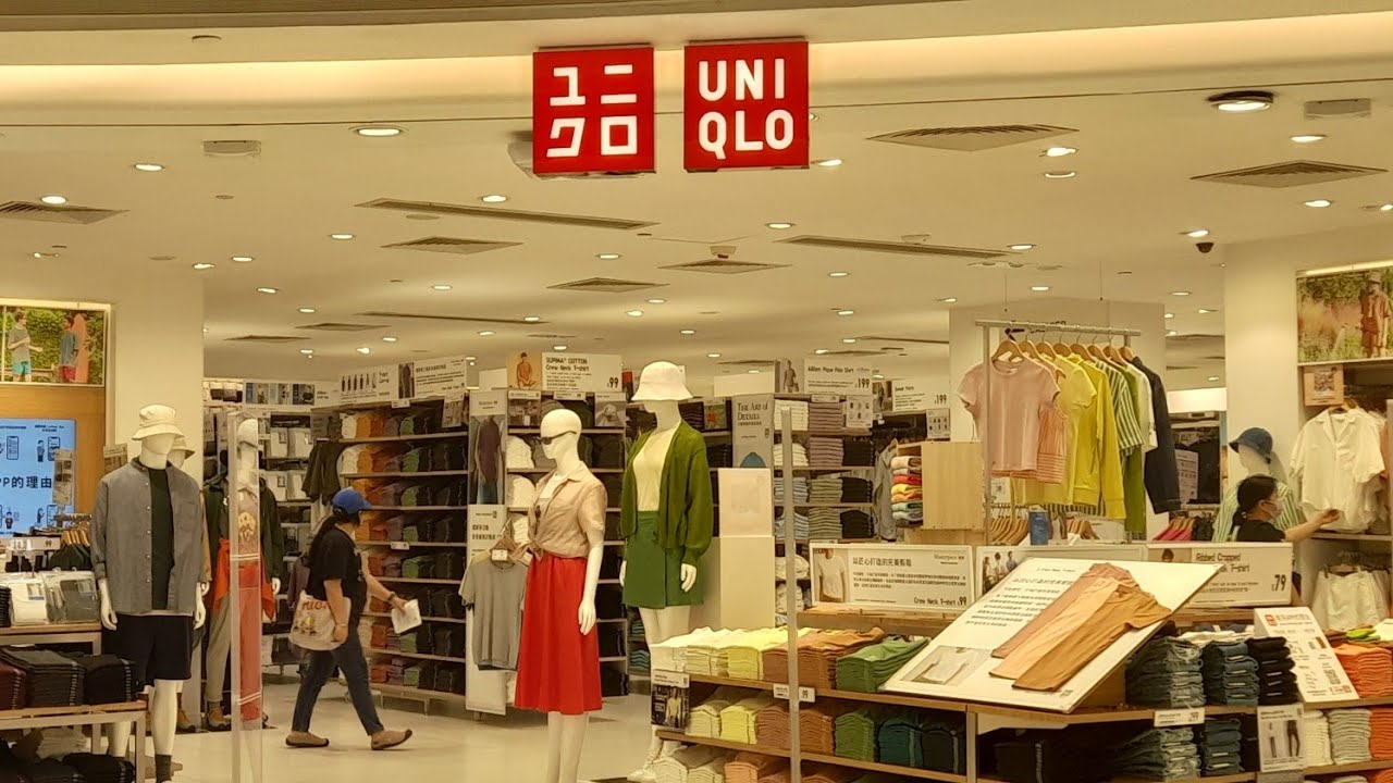 MALL HONG KONG MOSTOWN || UNIQLO HONG KONG