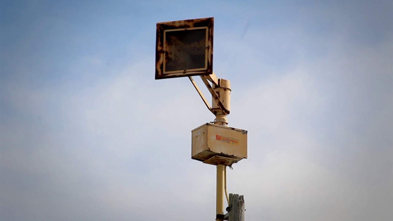 Federal Signal Thunderbolt 1000, Attack & Alert: Paducah, KY (McCraken Co. Tornado Siren Test, HD)