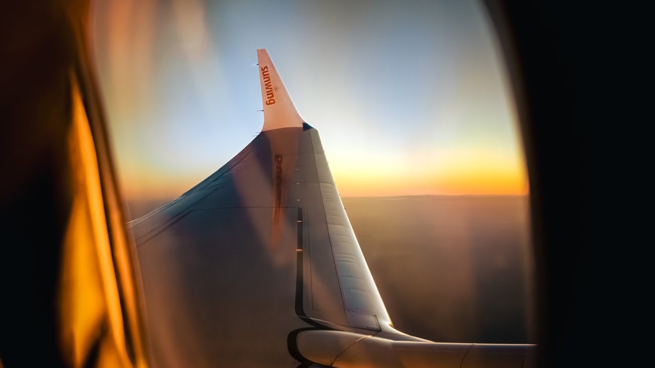 SUNSET On SUNWING From 36,000FT! Sunwing 737 MAX 8 Economy Trip Report (4K)