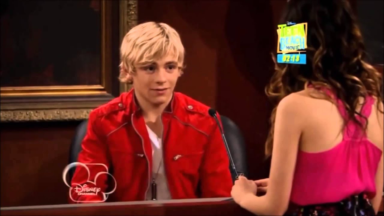 Auslly - Still into you