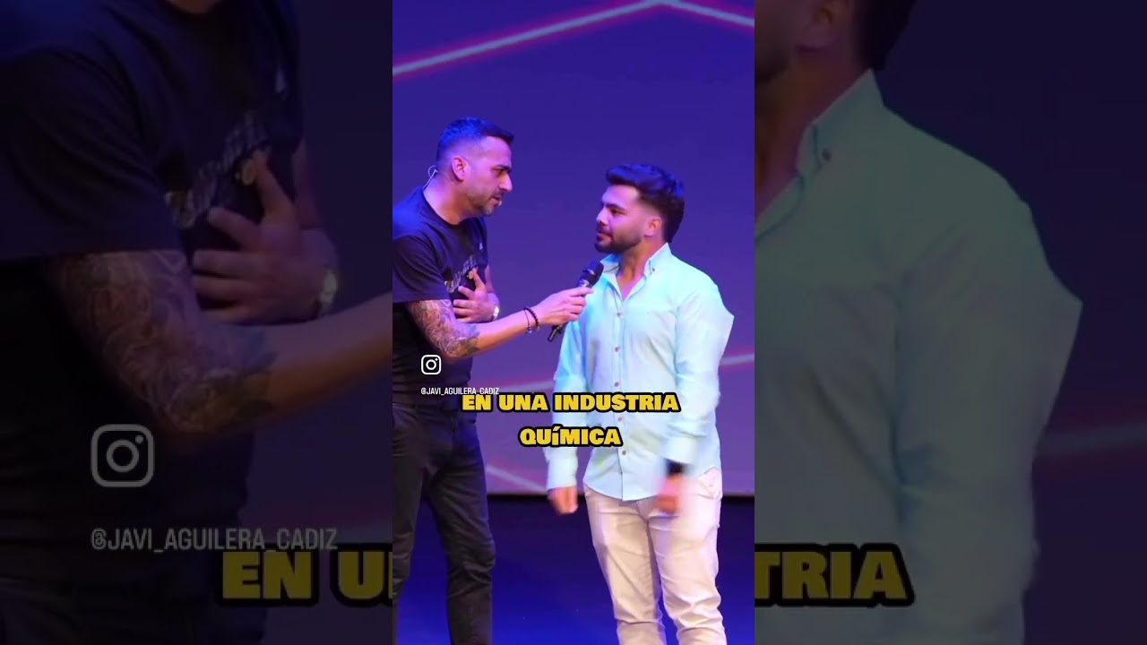 @javi_aguilera_cadiz 🤣🤣 Dos tiburones y un Boquer&oacute;n 🤣🤣 #humor #comedia #cadiz #standupcomedy