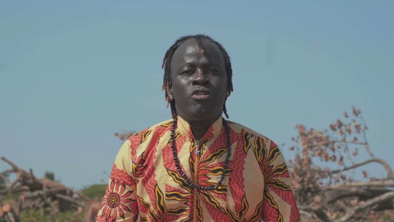 Chacha di Charmi - Cococo (Video Oficial) Prod. Korvu