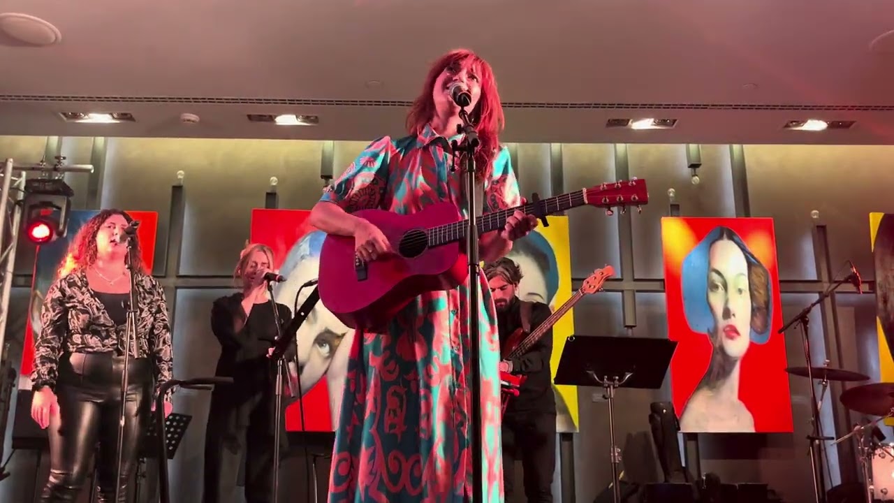 Μαρία Παπαγεωργίου - Ταξίδι στη Γη live