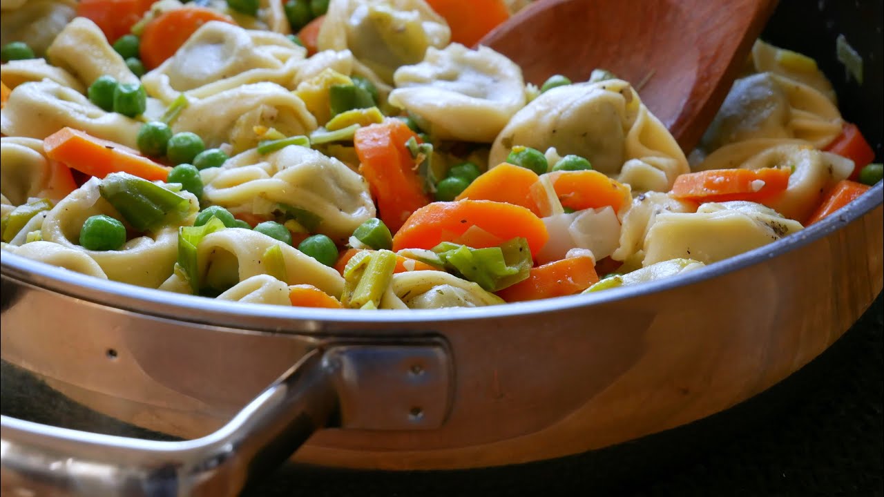 Bunte Tortellini 🥬🥕🫛 Pfanne Möhren, Lauch & Erbsen (Rezept) || Veggie 🥬🥕🫛 Tortellini Stir-Fry