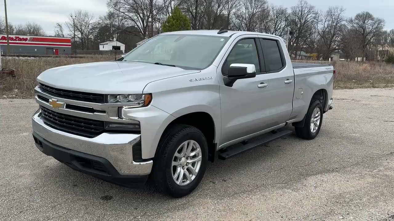 2022 Chevrolet Silverado LT 4x4 Cloth Heated Seats Heated Steering Wheel For Sale!