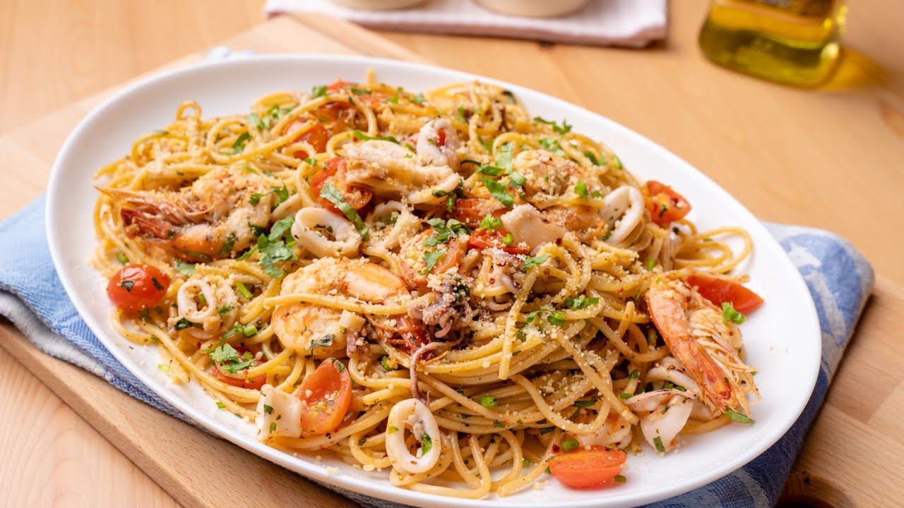 Spaghetti Aglio Olio Seafood ala Kampung (not so Italian)