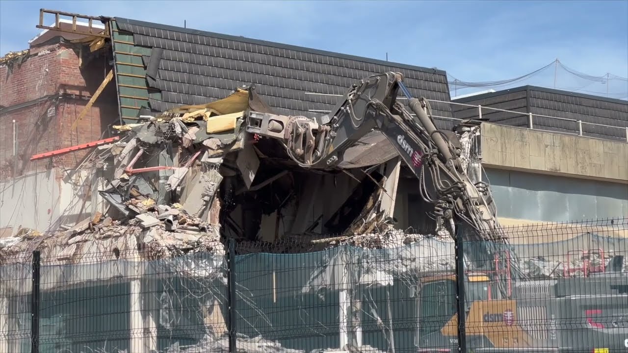 Blackpool Courts Building Demolition #demolition #blackpool