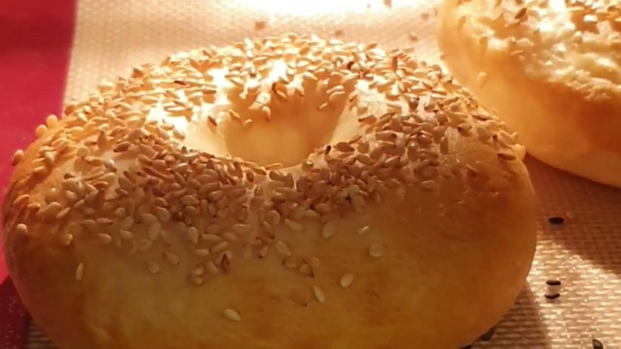 طريقة تحضير خبز البيغل بطريقة سهلة وناجحة %100 easy homemade bagel