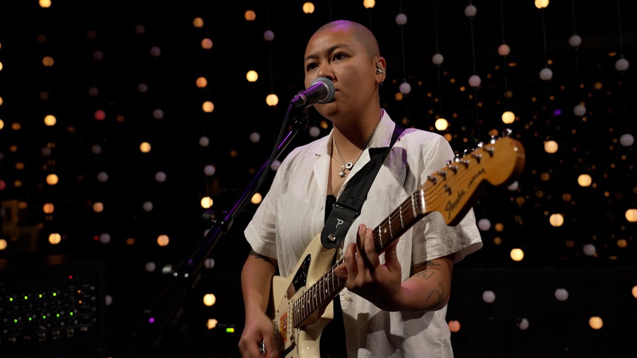 No Vacation - Estrangers (Live on KEXP)