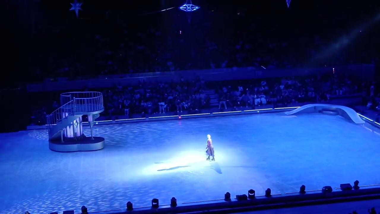 ELSA l DISNEY ON ICE 