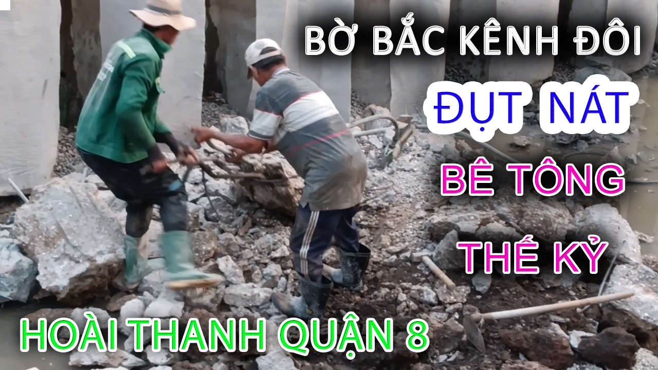 Сегодня в 8-м районе Сайгона массивный бетонный блок, которому уже несколько столетий, перекрывае...