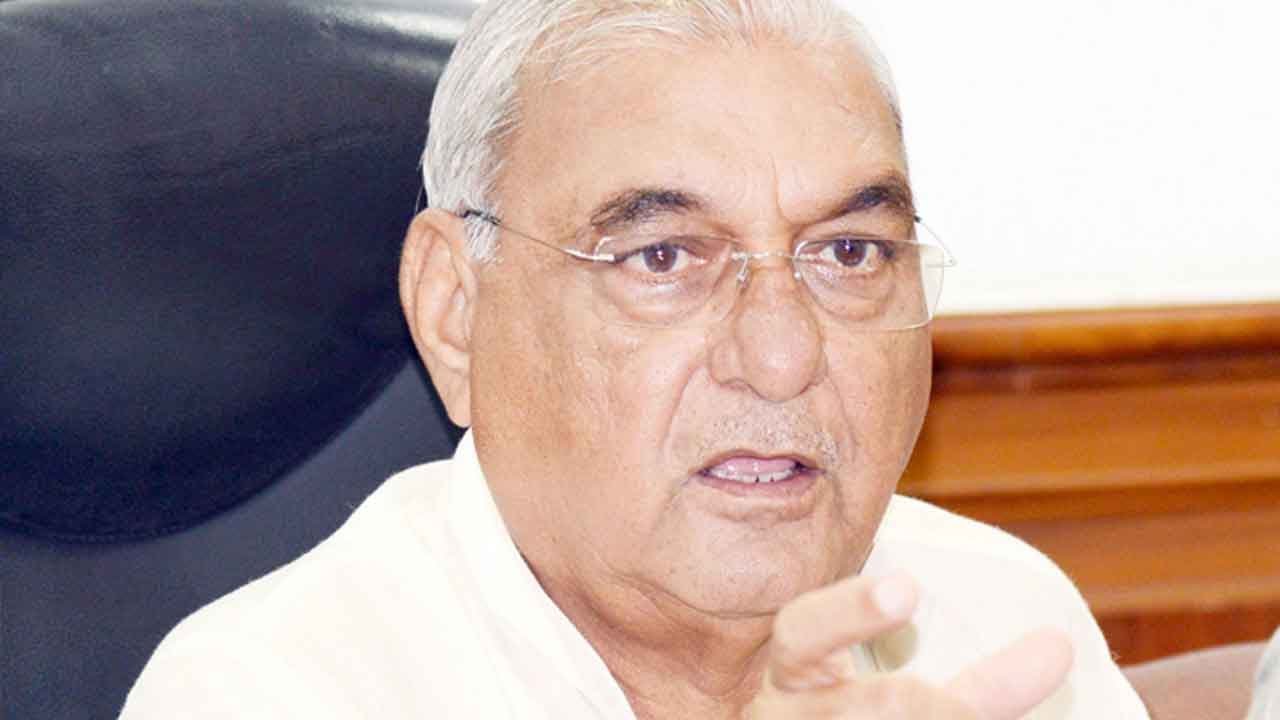 Land scam: CBI raids ex-Haryana CM Hooda's residence in Rohtak