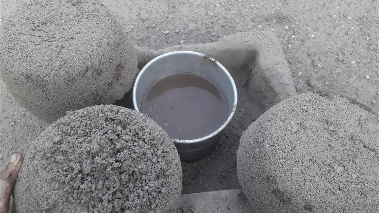 This new grainy black texture 🖤 Crumbling in water steel pot+dry ASMR crumbling video 🤤🤤