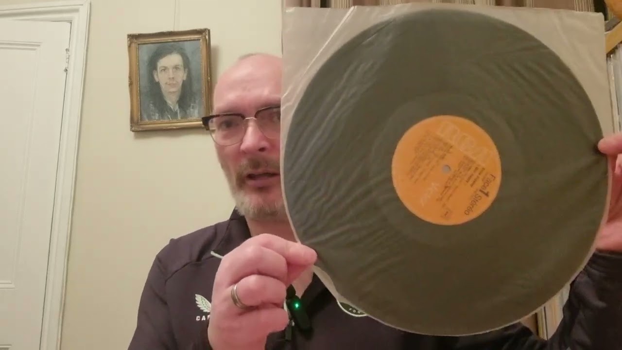 Elvis Presley - Girl Happy vinyl collection.