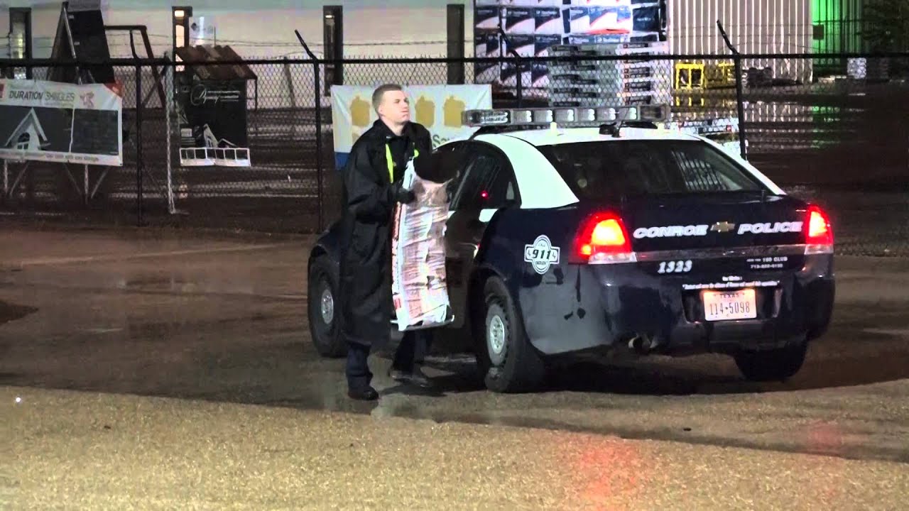 122615 CONROE POLICE OFFICER RAMMED BY THIEVES-STABLE WITH BROKEN LEG