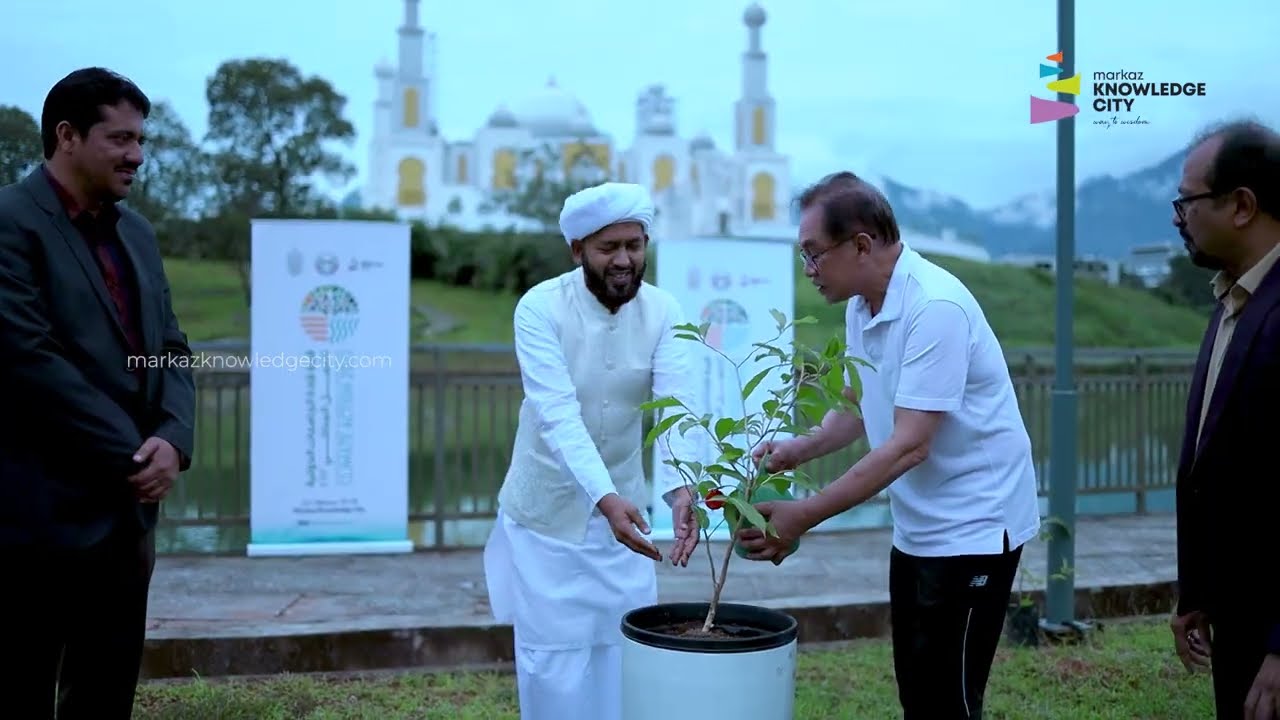 Malaysia's Former Deputy Prime Minister Dato' Anwar Ibrahim visits Markaz Knowledge City