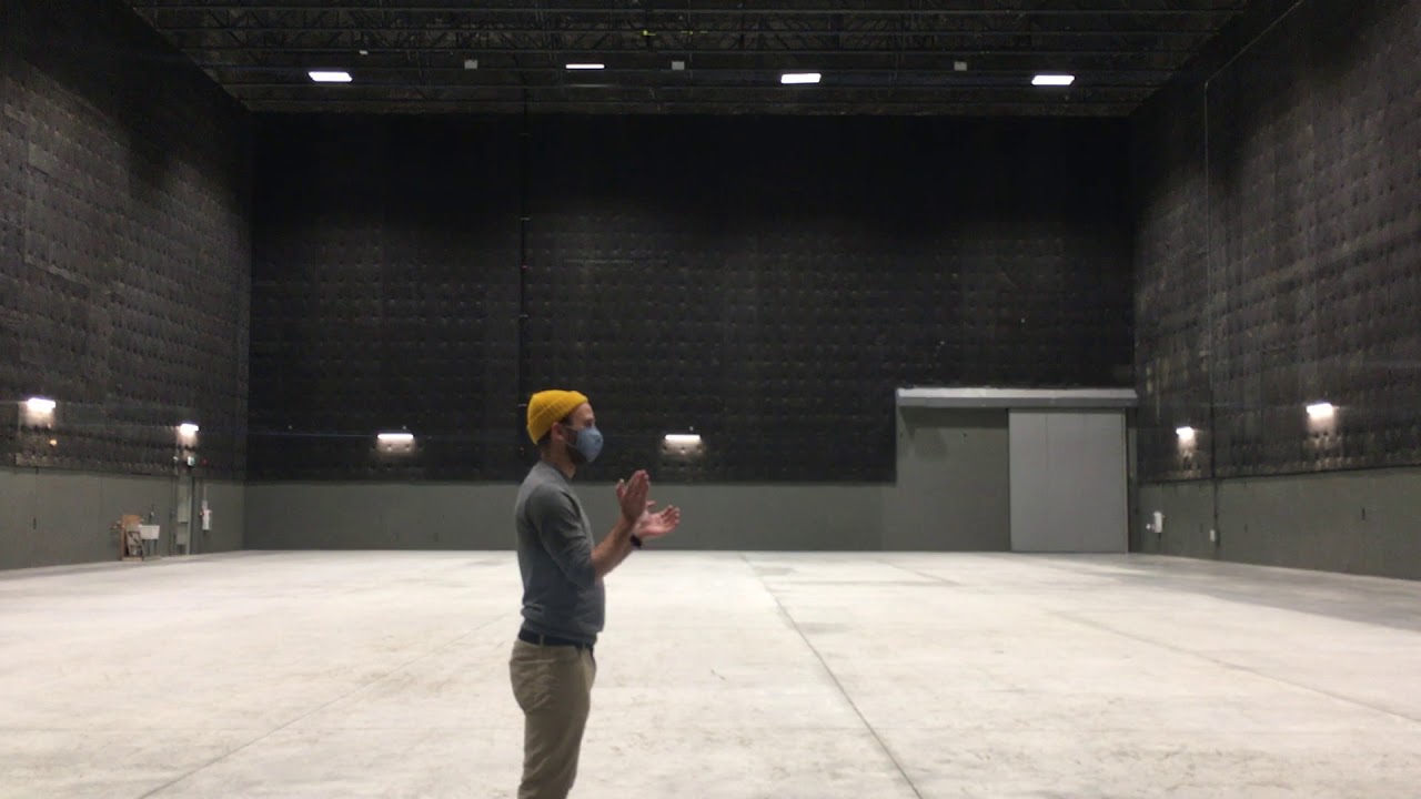 Long Flutter Echo in Big Hall