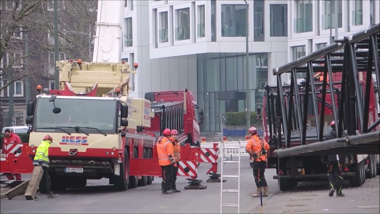 Mobilkran Liebherr LTM 1650 8.1 und 1090 - Mobilfunkcontainer vom Dach gekrant