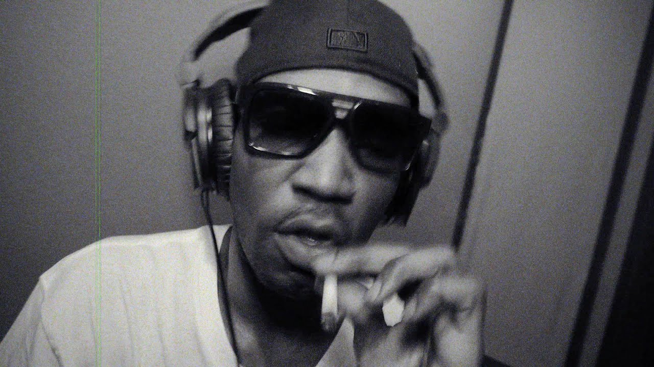 I Don't Play With Guns - Juicy J ft. Project Pat and Alley Boy Directed By Jake Handegard.mov