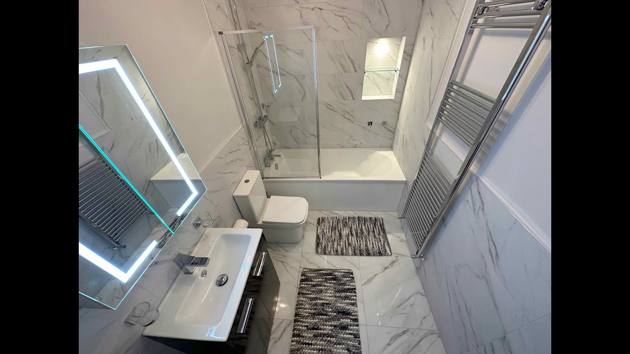 Trendy Bathroom Renovation, Streatham #bathroomrenovationstreatham #wetrooms #ukrstarsltd #property