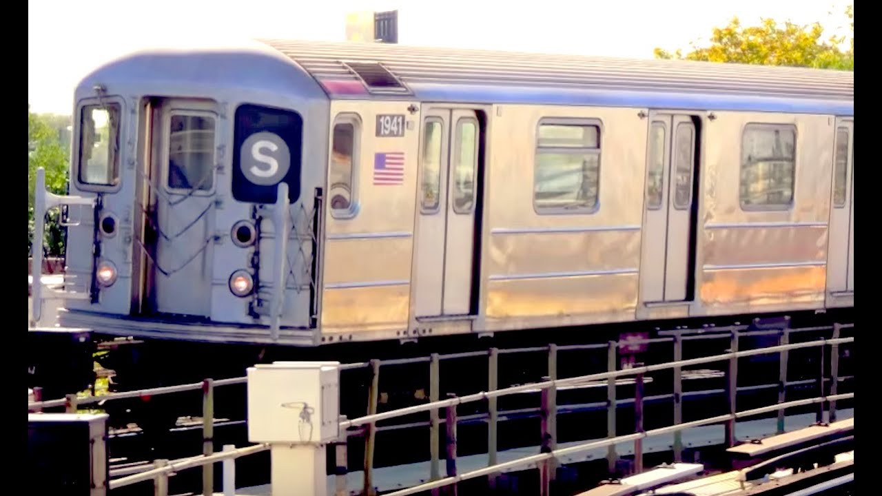 ᴴᴰ R62/A Moves at East 180th Street - Shuttle Train and Wash Trains