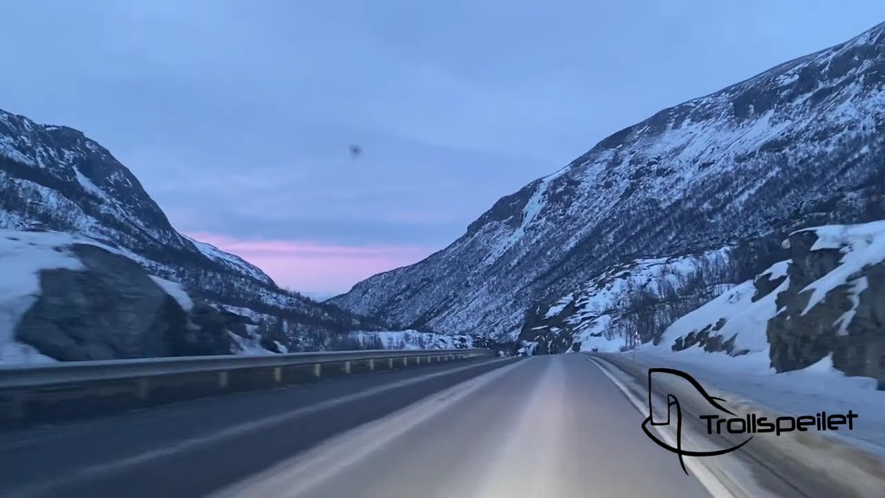 About Trolls, Dovrefjell, Trollspeilet, magic mirrors and the Mountain King.