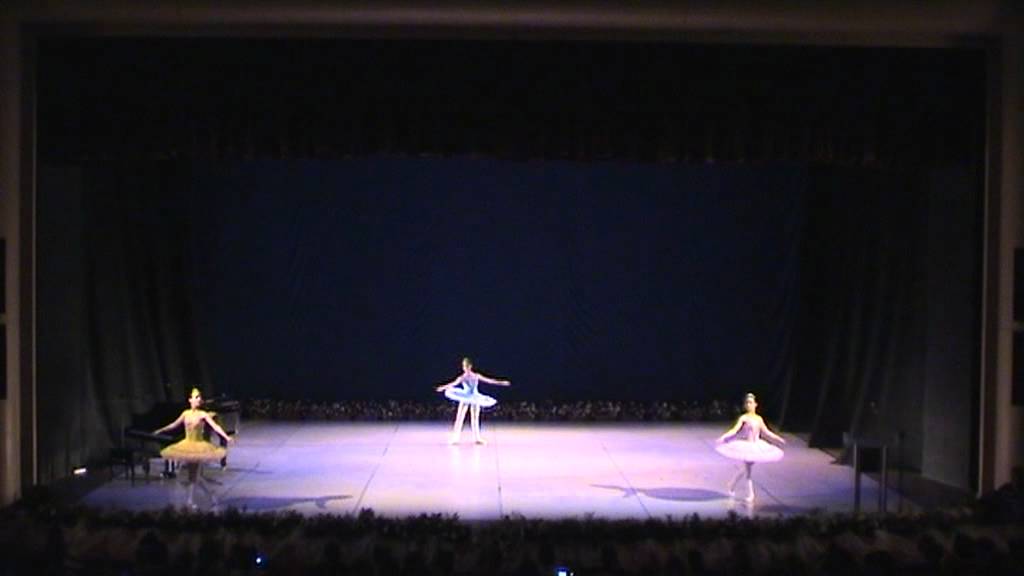 Akademi Sanat Merkezi Bale - Mirliton Dansı (Fındıkkıran)