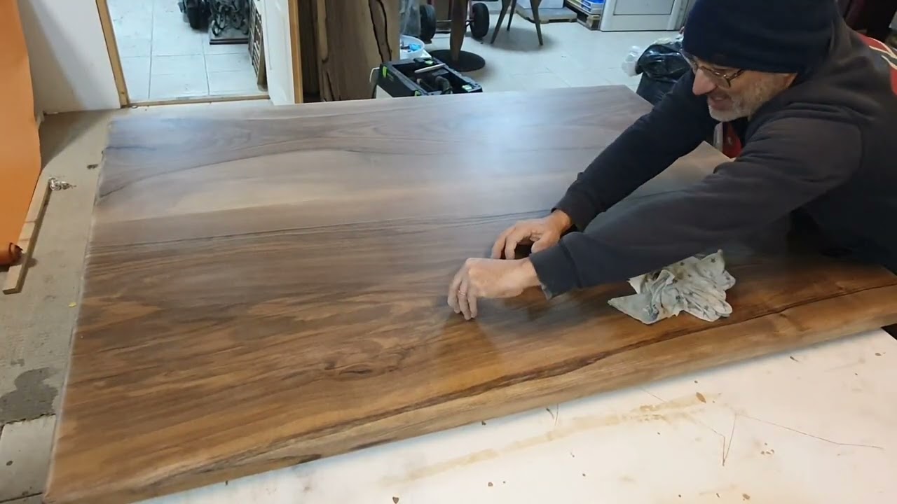 Tratare suprafețe de lemn, cu ulei și ceară