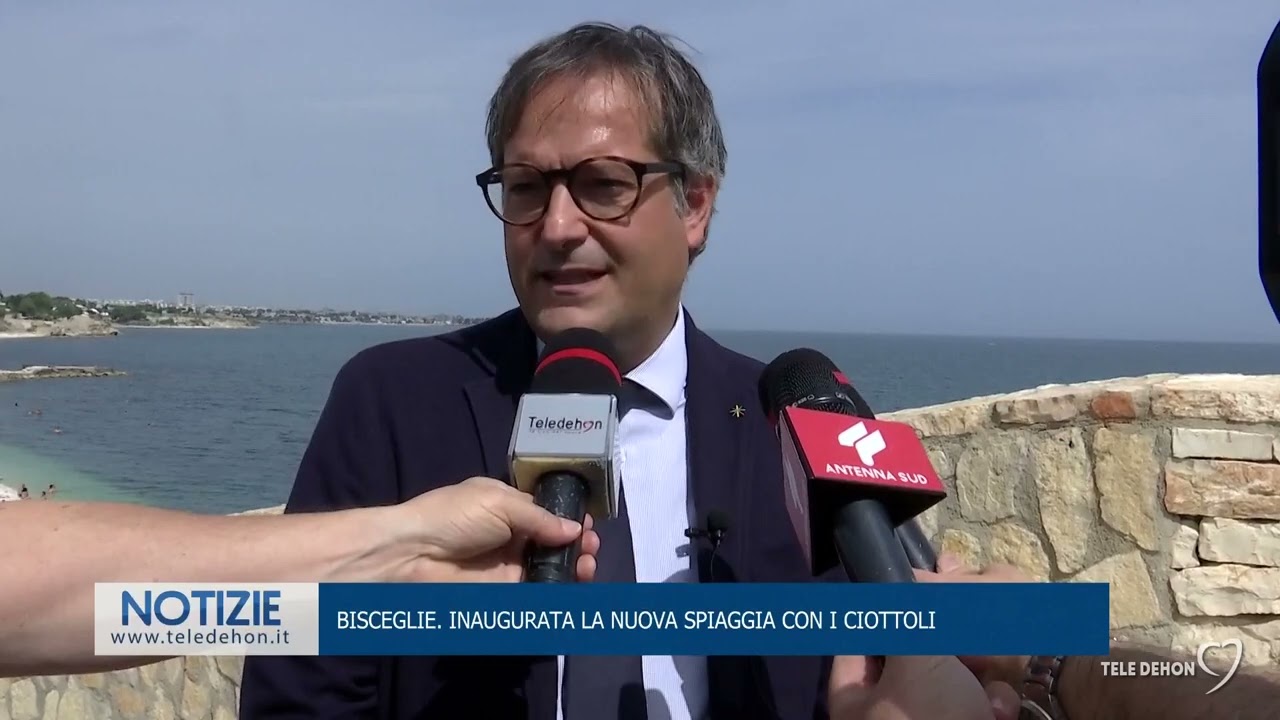 Bisceglie. Inaugurata la nuova spiaggia con i ciottoli