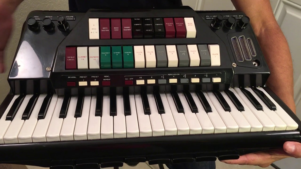 Acordeon Cordovox Super V    ((( Vendida)))