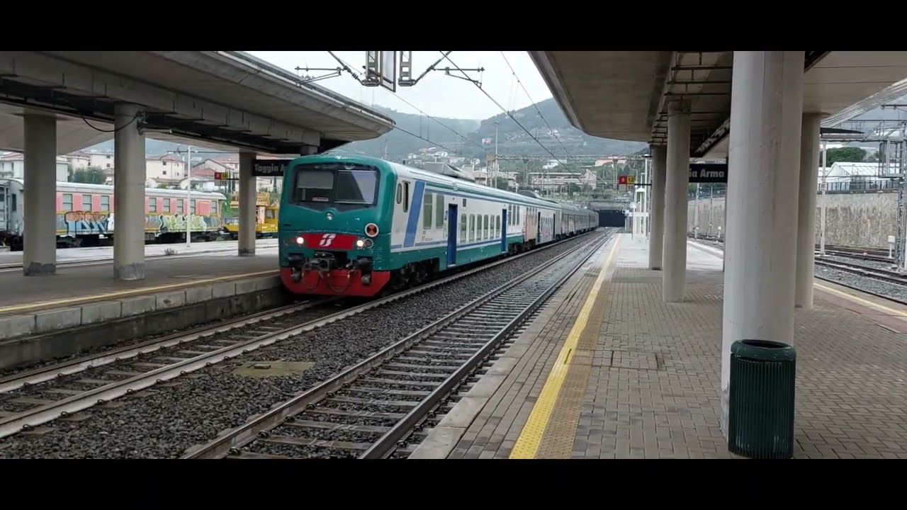 Treni alla stazione di Taggia Arma, parte 1. Trains at Taggia Arma train station, part 1.