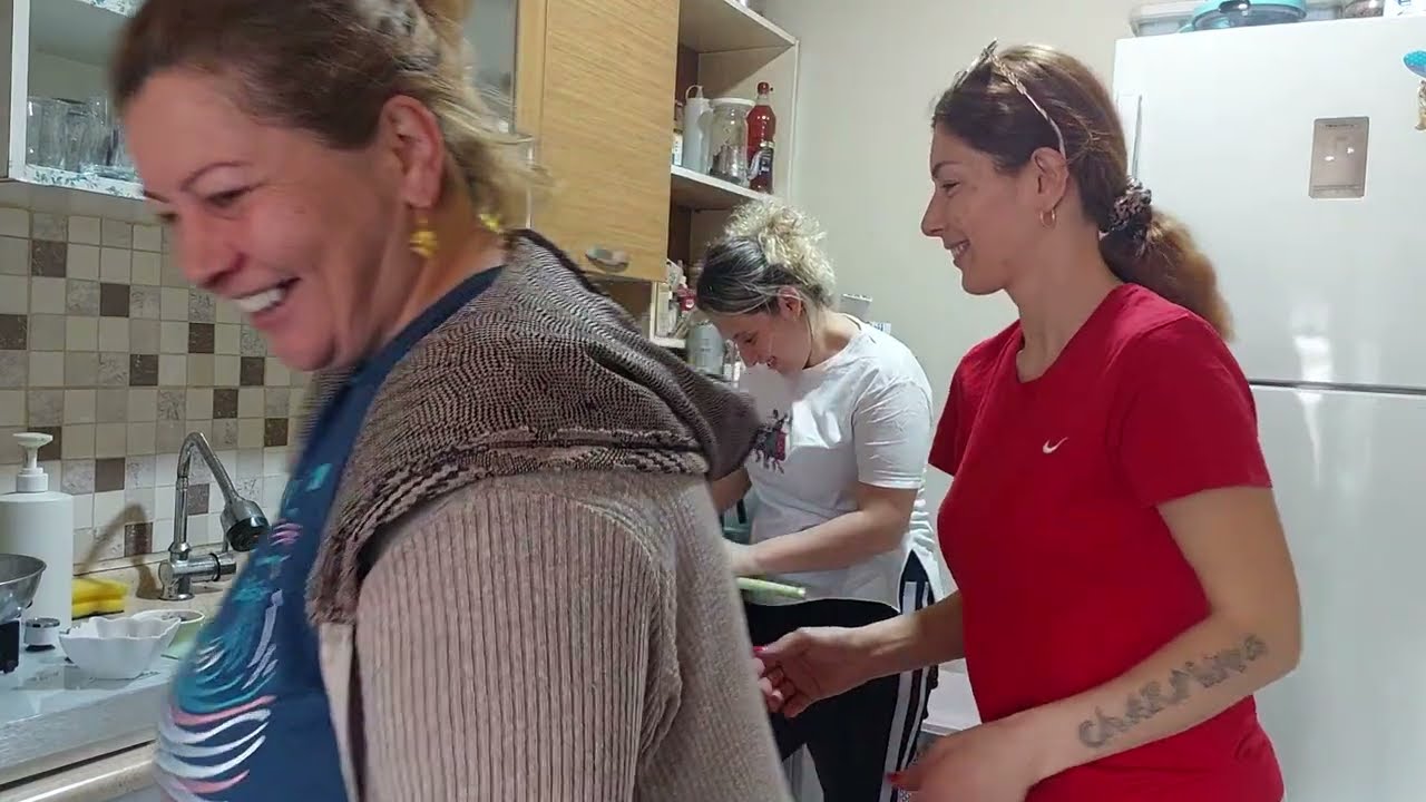 GELİN G&Ouml;R&Uuml;MCE MUTFAKTAYIZ ‼️ ANNEMİZİN CANI PRASALI YUMURTA &Ccedil;EKMİŞ ‼️