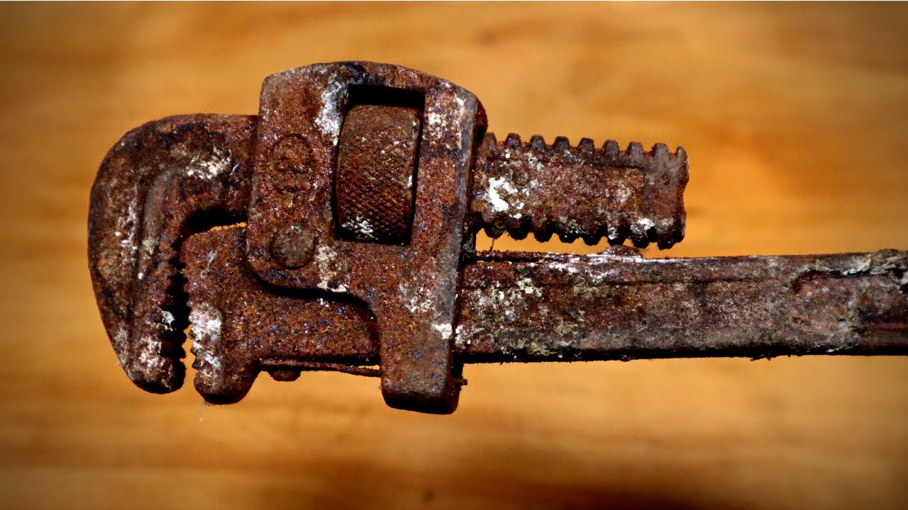 Rusty German Pipe Wrench - Perfect Restoration