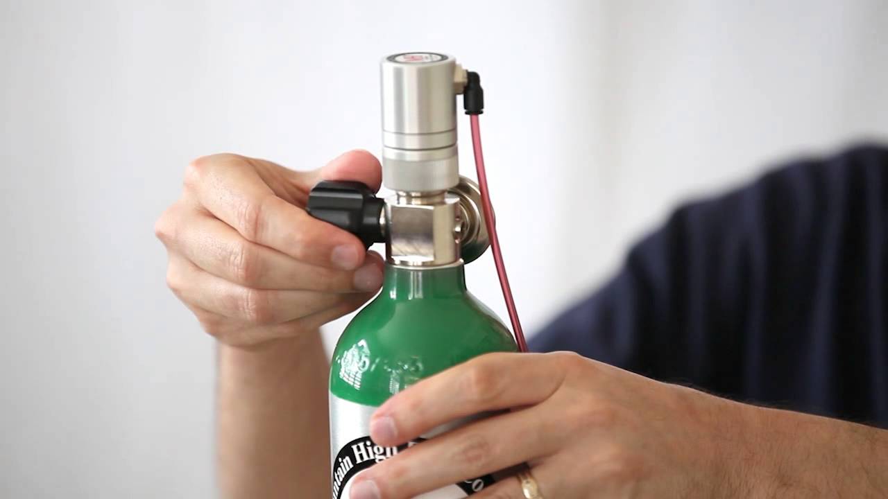 Mounting and Removing a Regulator Tutorial | Mountain High Aviation Oxygen