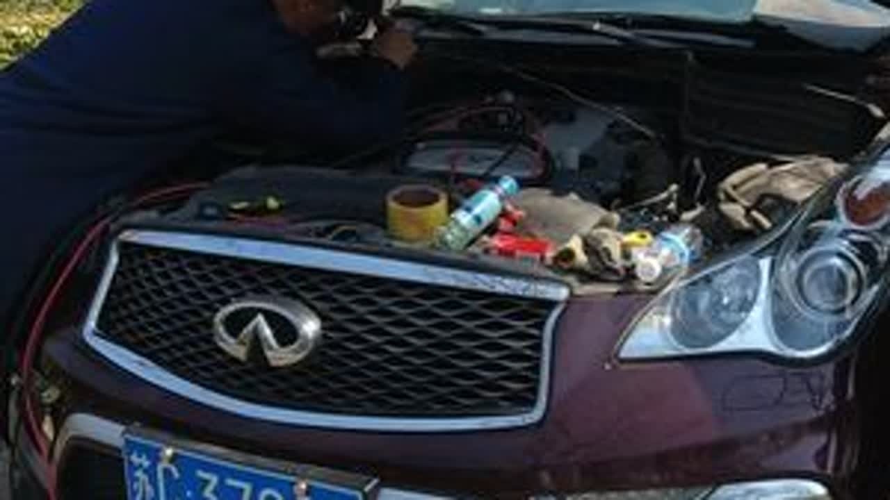 徐州车友买台二手豪华车，改床车自驾游，现在都喜欢这种出行方式 现在退休车友都喜欢自改床车自驾游，团购的星兆蓝移动电源，找阿杰免费安装两电三充系统！#自驾游 #星兆蓝户外移动电源 #移动电源 #自...