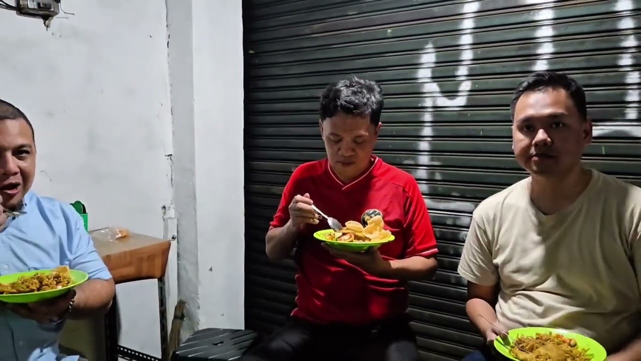 Sahur Sederhana Om Dewan di Jalan Dewi Sartika, Nasi Goreng Pinggir Jalan Jadi Pilihan