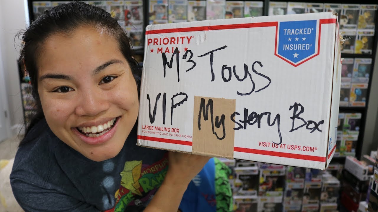 Распаковка VIP-коробки Mystery Box от M3 Toys