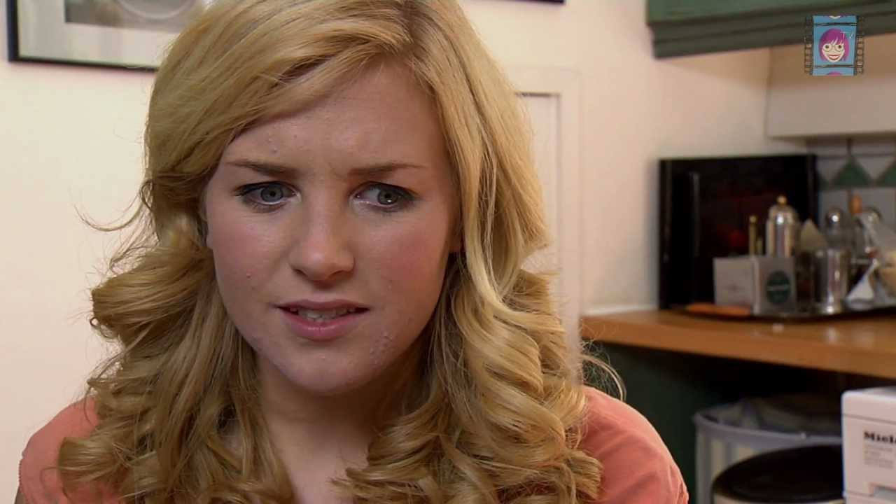 Lady Geek TV: Mysterious Stranger steals phone