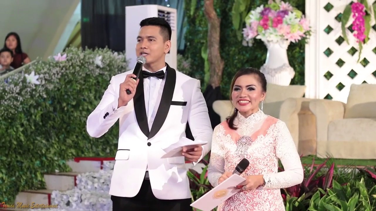 MC Riska duet with MC Faizal for Taman Musik Entertainment