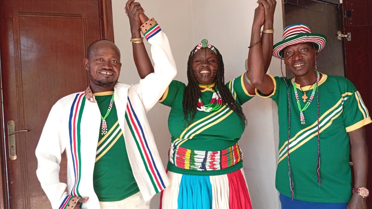 ዲሽታ ጊናን የሚገልፅ ሁለት አይነት የአሪ ባህላዊ ጭፈራ | #ዲሽታ_ጊና #ethiopian_new_music #dishtagina #arimusic #ARI