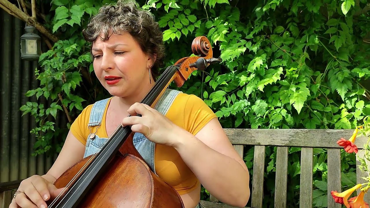 Cello Covers - Anissa Altmayer - Ces Petits Riens (Serge Gainsbourg Cover)