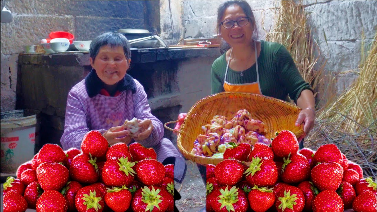 Harvest Strawberries to Make Incredible Dishes | China Rural Life