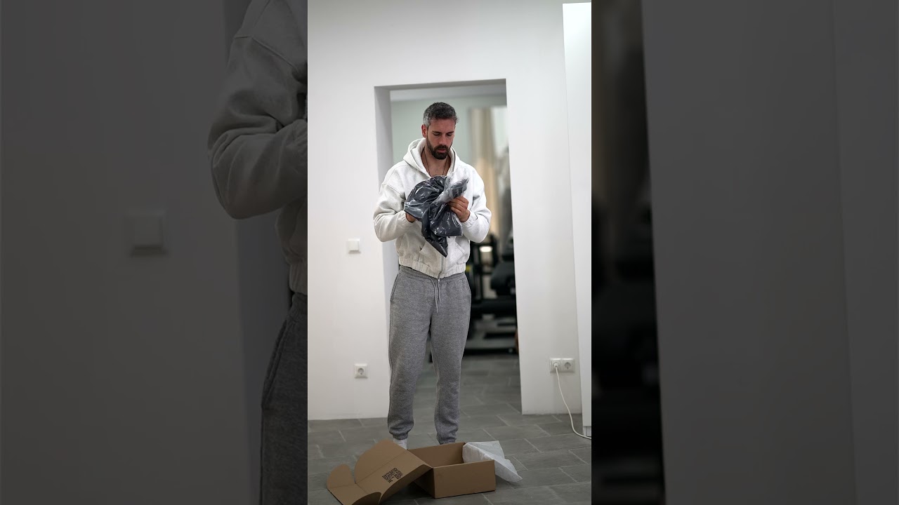 Fashion Haul - Ron Dorff