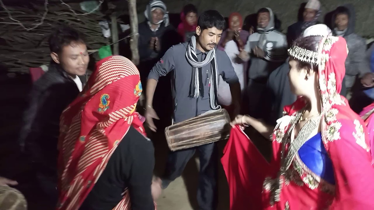 Jhumra tharu song Raj kushmy and Anju kushmi by sumam chaudhary