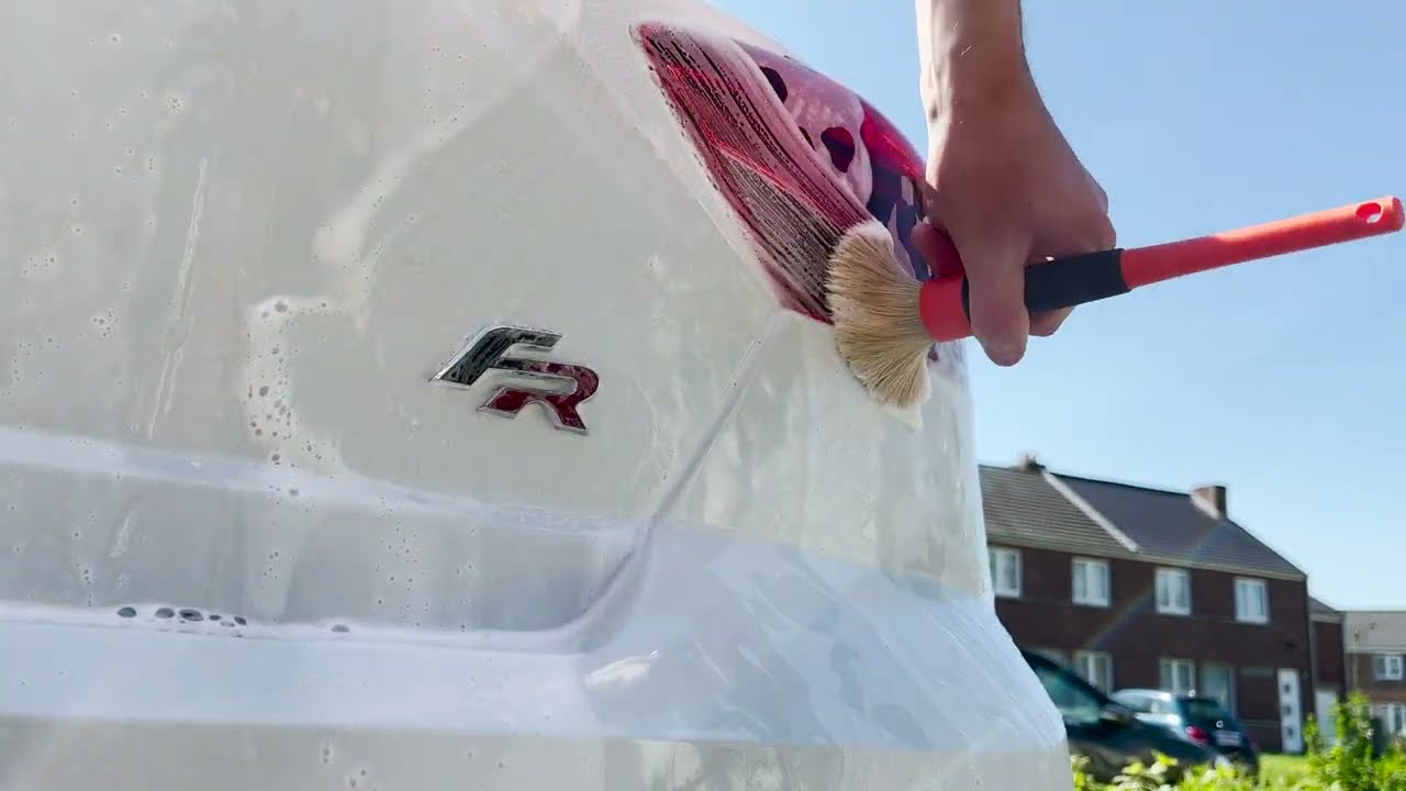 SEAT IBIZA FR - Exterior Deep Clean - Auto Detailing