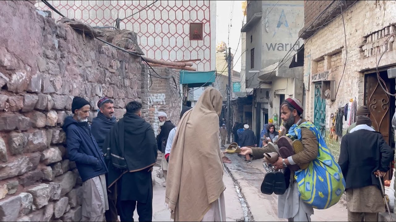 What Is The National Dish Of Pakistan 🇵🇰?|| Saleh Khana Kotli Kalan Street Interview || Haider Said
