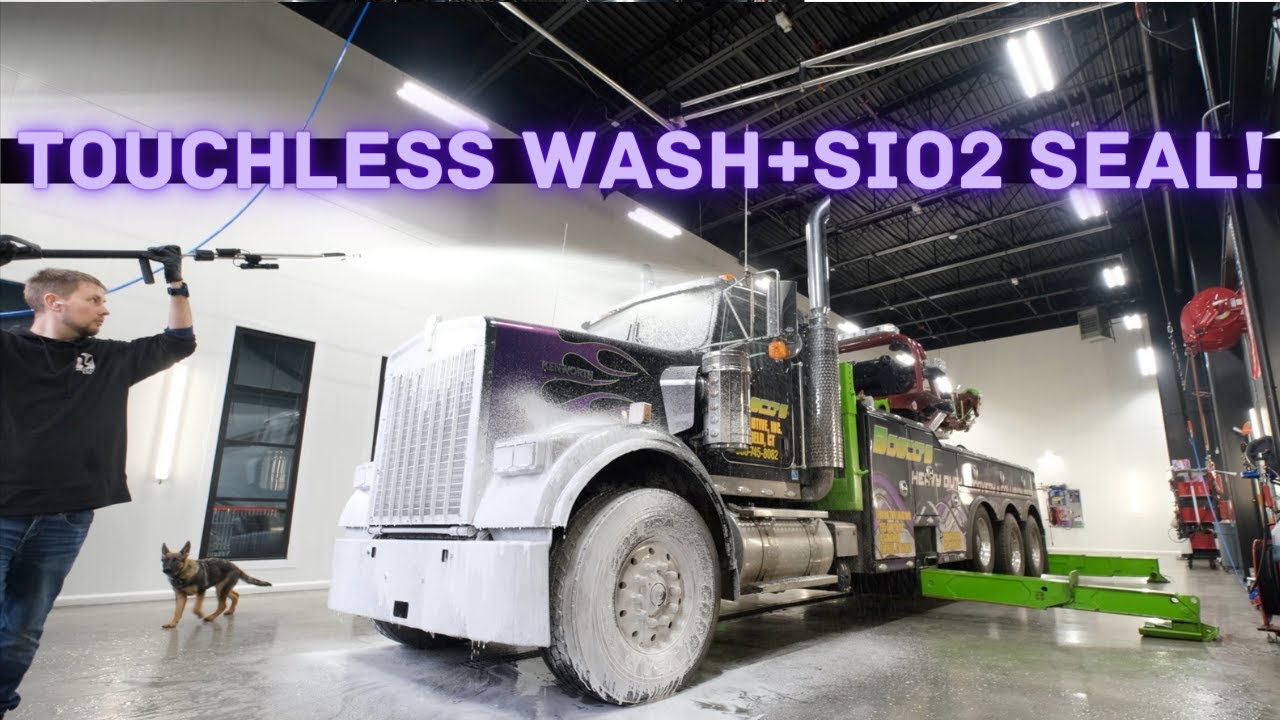 TOUCHLESS WASH + Sio2 SEAL on A FILTHY Kenworth Wrecker!